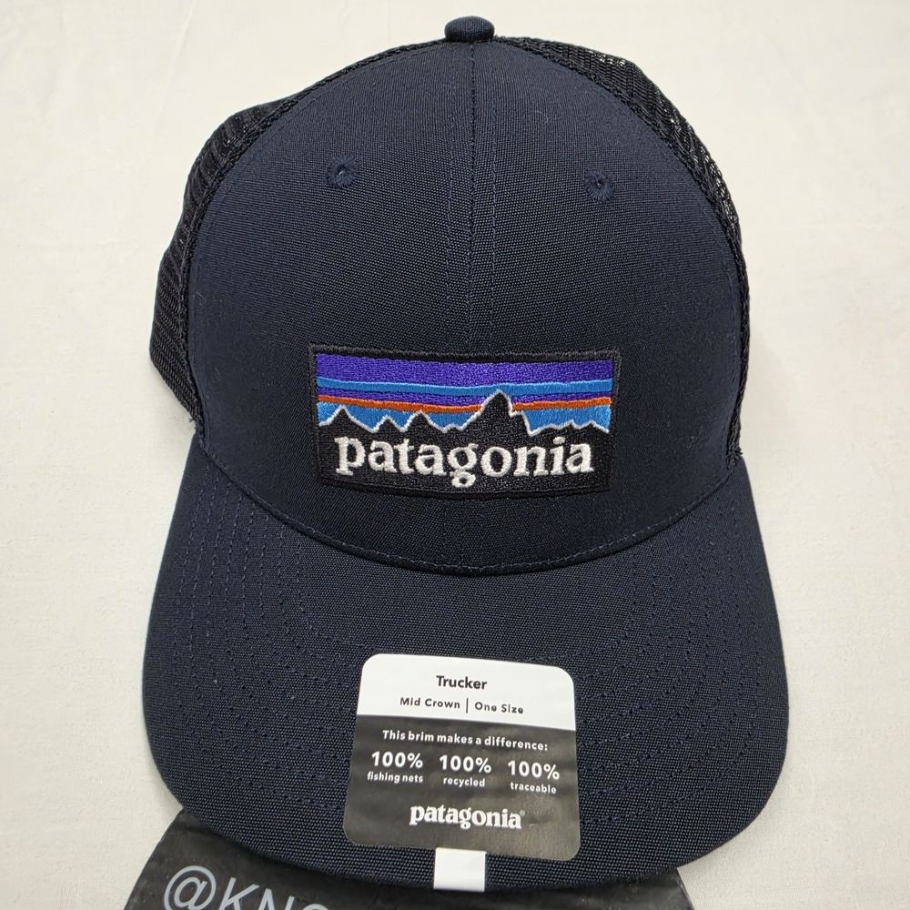 Patagonia P-6 Logo Trucker Hat NEW Navy Blue (38289) NWT SnapBack